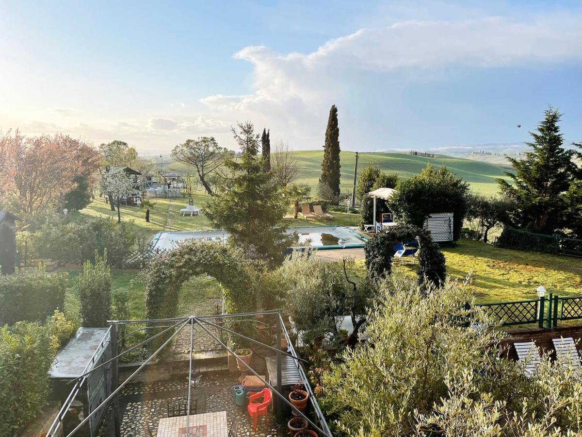 Appartamento Con Piscina E Giardino A Siena Exteriör bild