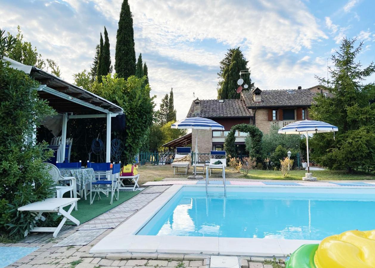 Appartamento Con Piscina E Giardino A Siena Exteriör bild